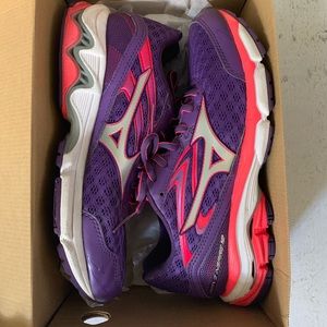 Mizuno “Wave Inspire 12”
